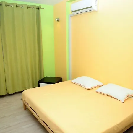 On Kanatna Street 57 Homestay Odesa