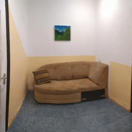 Homestay On Kanatna Street 57