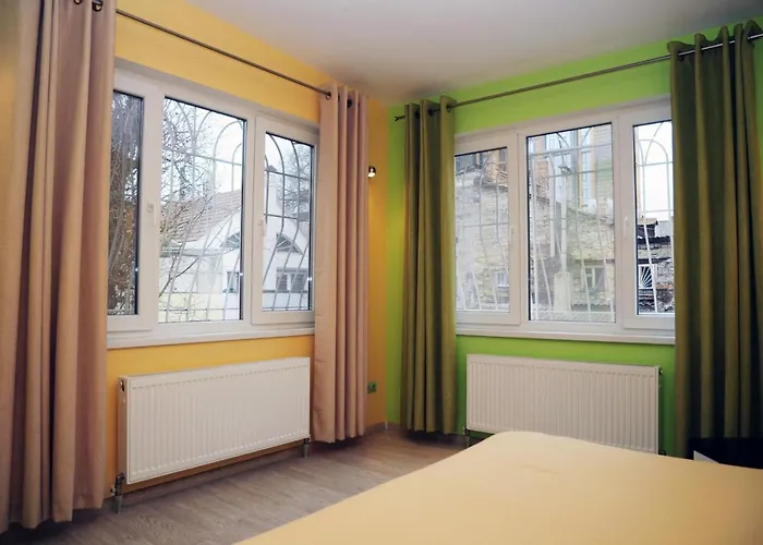 On Kanatna Street 57