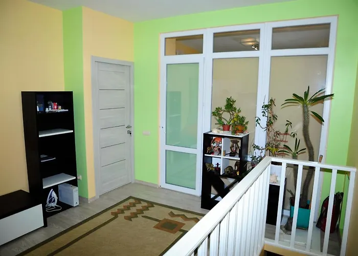 On Kanatna Street 57 Homestay Odesa